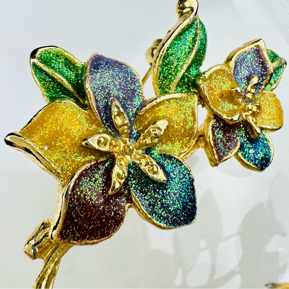 Vintage Two Floral Flower Leaf Glass Pearl Glitter Brooches - Picture 9 of 13